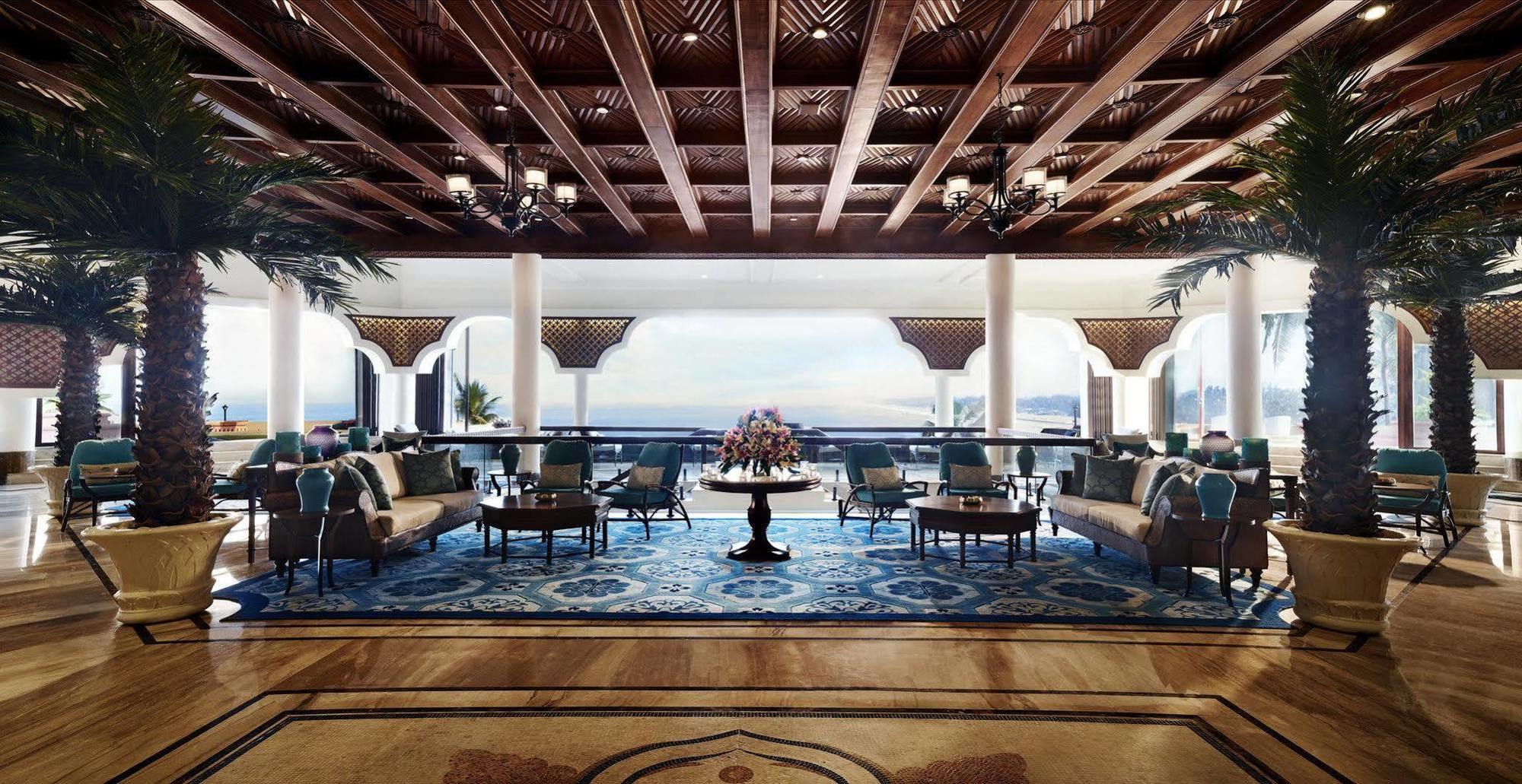 Taj Fort Aguada Resort & Spa, Goa Sinquerim Екстер'єр фото The lobby of the hotel